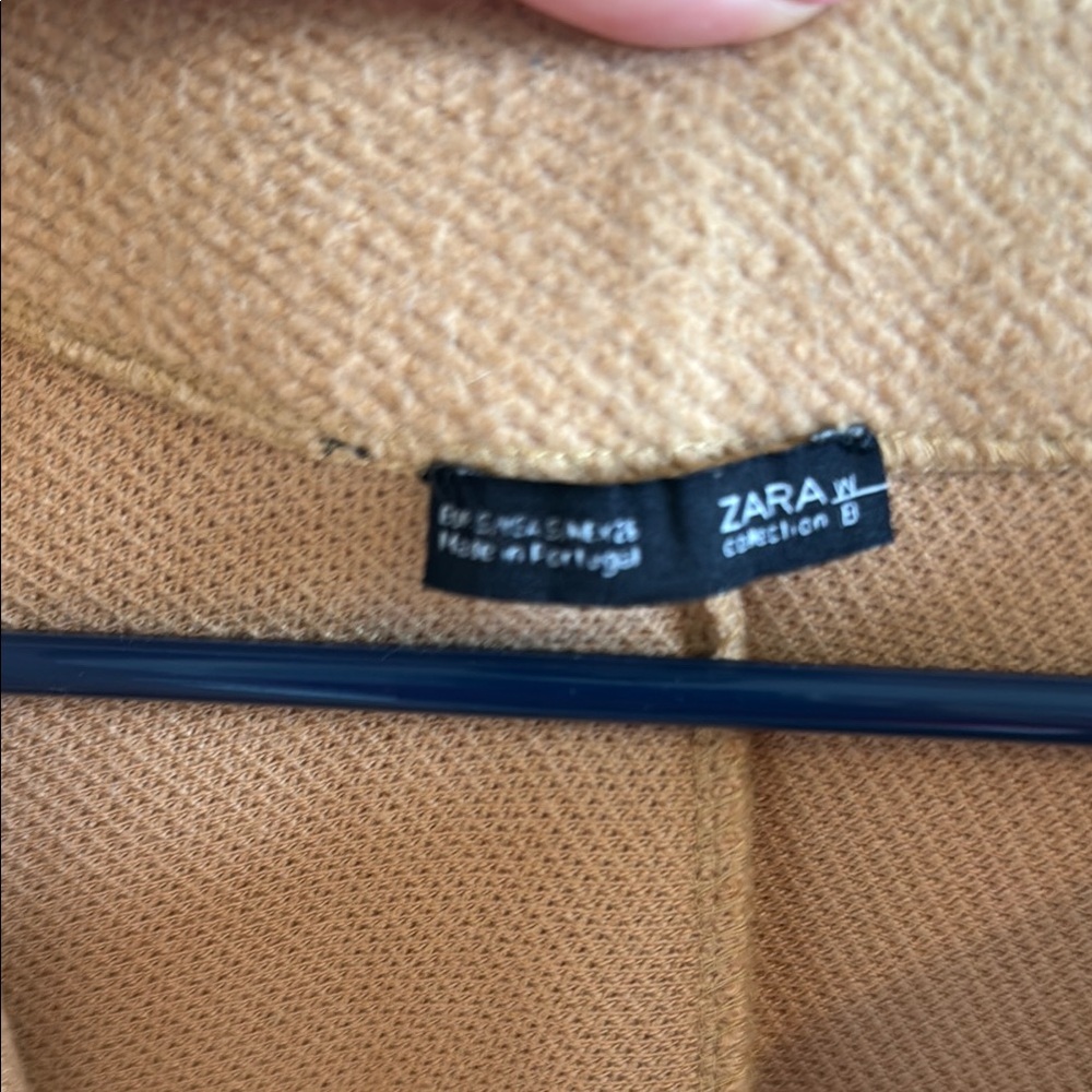 Zara Tan and Black Knit Cardigan Sweater S - Picture 2 of 3